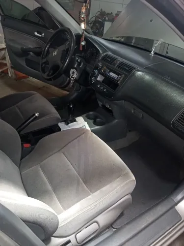 Honda Civic Sedan LX 1.7 16V 115cv Mec. 4P 2001