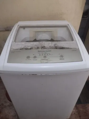 Máquina De Lavar Roupas Precisa Fazer Manutenção