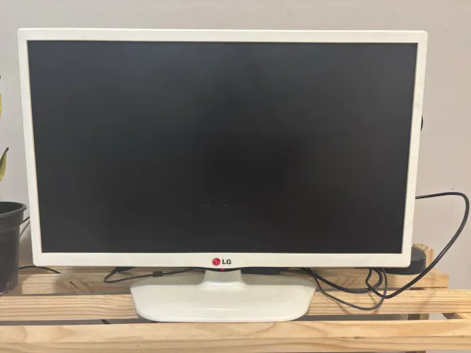 TV Monitor LG LED 22? 22MT45D-WS 