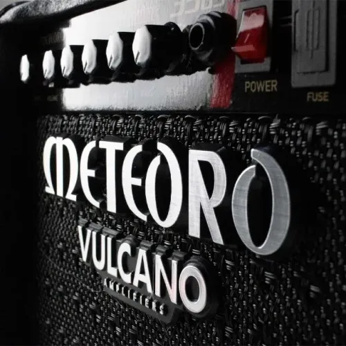 Amplificador para guitarra Meteoro Vulcano Space Junior 35GS