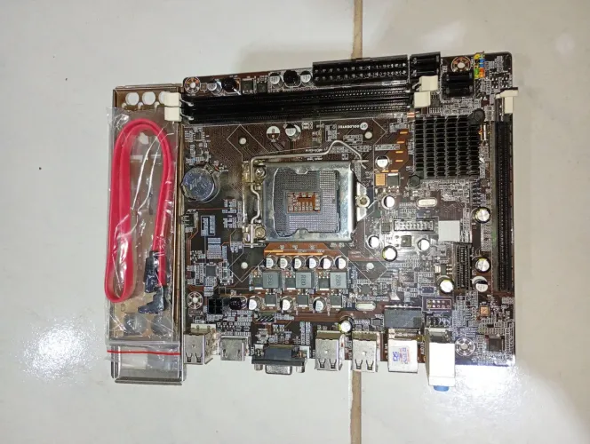 <br>Placa Mãe H81 LGA 1150 DDR3 - No Estado / Para Técnico / Retirada de Peças