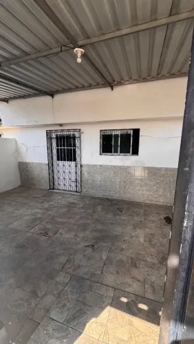 Alugo casa em Mangabeira ll ótima localização, Pronta para morar.