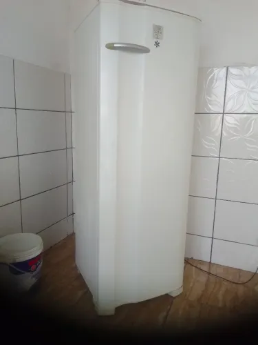 Geladeira 1 porta grande 360L entrega grátis hj 