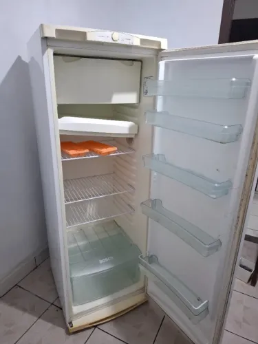 Geladeira usada