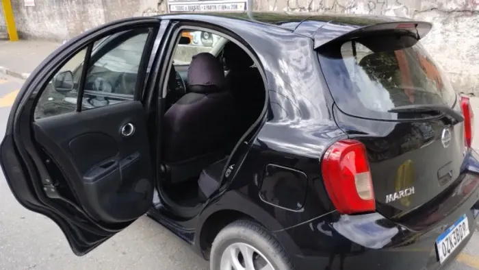 Nissan March SV 1.6 16V Flex Fuel 2015