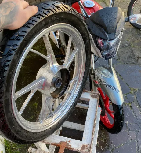 Roda traseira polida 