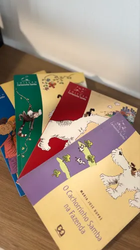 Coleção Cachorrinho Samba - 4 Livros Infantis em Ótimo Estado