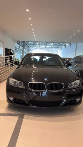BMW 320I A 2010