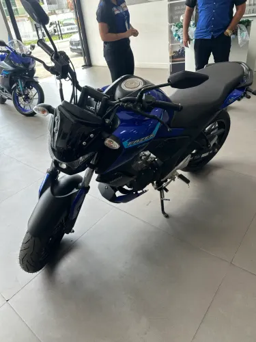 ALUGUEL COM OPÇÃO DE COMPRA - FZ15 AZUL - SEMINOVA 2025