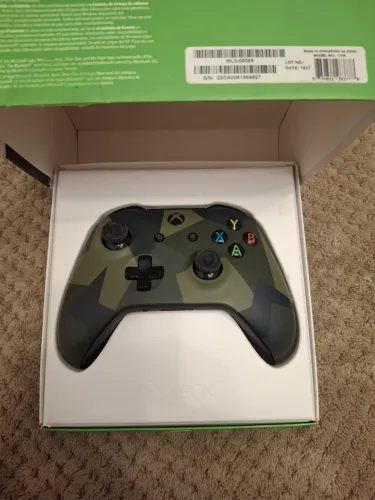 Controle xbox armado forces 2