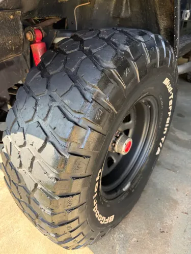 Pneu BF 37x12,5 R17