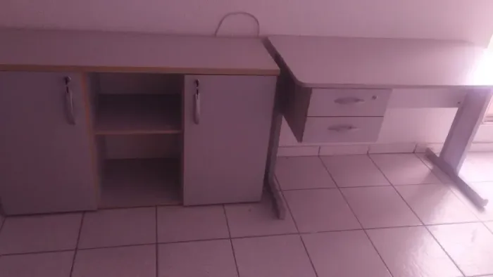 Conjunto de móveis para escritório