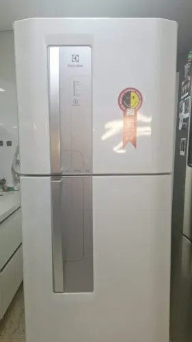 Geladeira Eletrolux DF42 382L Branca - 382L