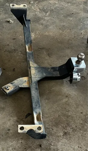 VENDO ENGATE DE COROLLA BEM CONSERVADO