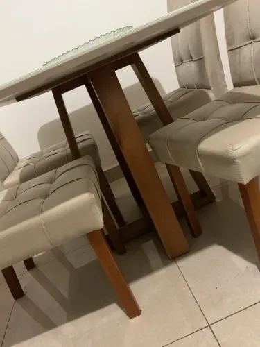 Mesa de jantar 4 lugares