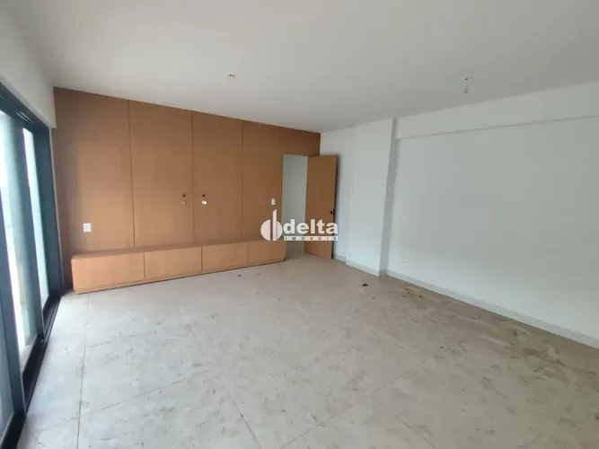 Apartamento com 3 suítes disponível para locação no bairro Morada da Colina em Uberlândia-