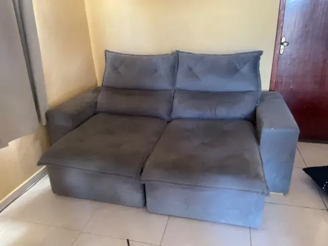 Sofá retrátil e reclinável