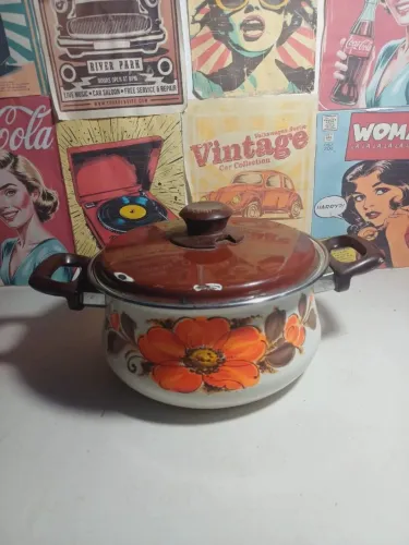 Panela mãe Ágata antiga com tampa 2,5L 