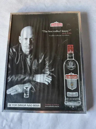 Quadro Moldura tema Bruce W VODKA 27,5 x 36,5 borda em alumínio