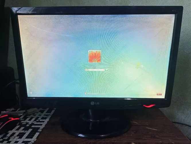 Monitor LG Flatron w2043s