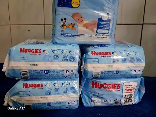 Fralda Huggies Rápida Absorção Tamanho P 18 unds - 5 pacotes