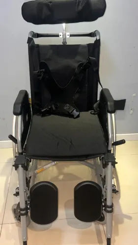 CADEIRA DE RODAS