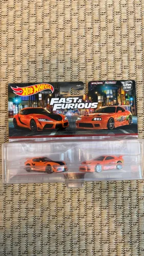Hot Wheels 2 Pack Fast & Furious Toyota Supra Cor Laranja