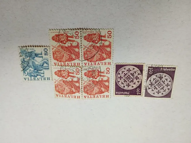 Selos Suíços (Helvética) - Lote com 7 Unidades<br>Conjunto com 7 selos postais da Suíça
