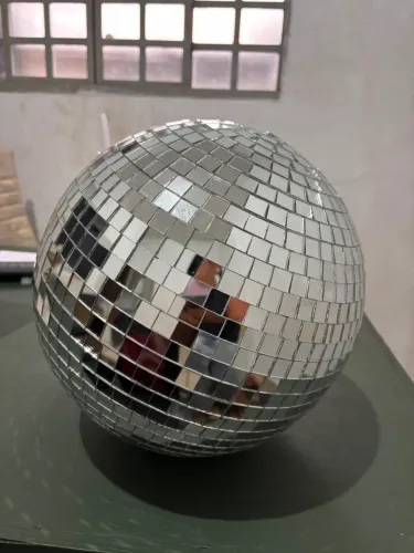 GLOBO ESPELHADO 50CM NOVO