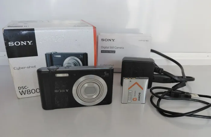 Camera digital Sony Cyber-shot DSC W800 - 20.1MP