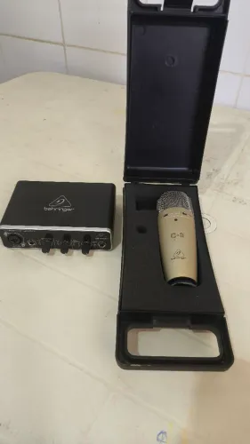  interface umc22 e microfone c3