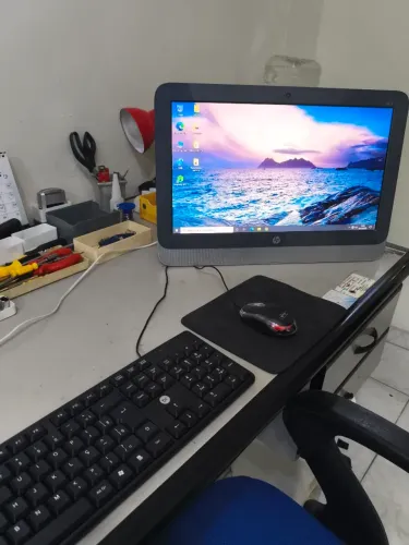 Vendo computador HP 500 hd, memória RAW 4g wi-fi vídeo Intel Windows 10