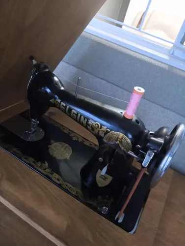 Vendo máquina de costura 