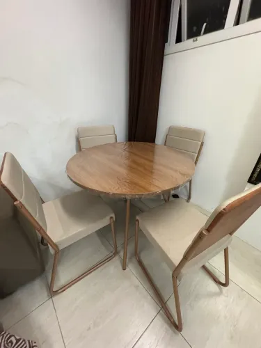 Conjunto Sala de Jantar 4 Cadeiras San Francisco Carraro Freijó com Rosê