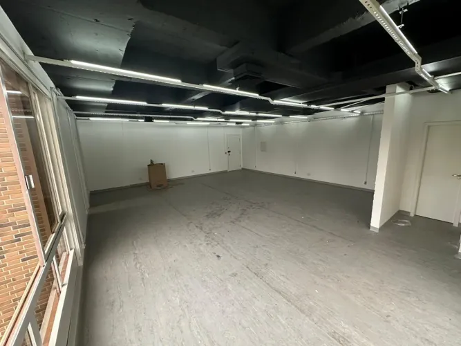 Sala comercial para locação, 98 m² no bairro Vila Bastos - Santo André/SP