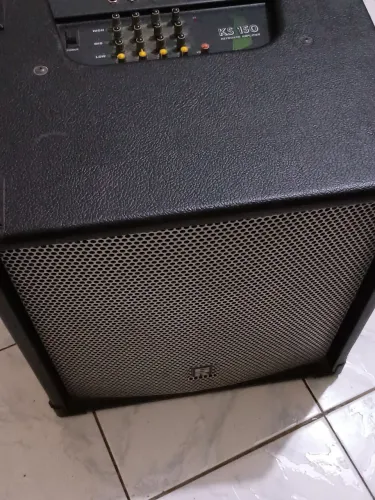 Caixa Cubo para teclado Staner KS150 perfeita
