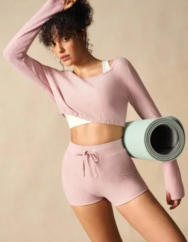 Conjunto de academia malhar yoga