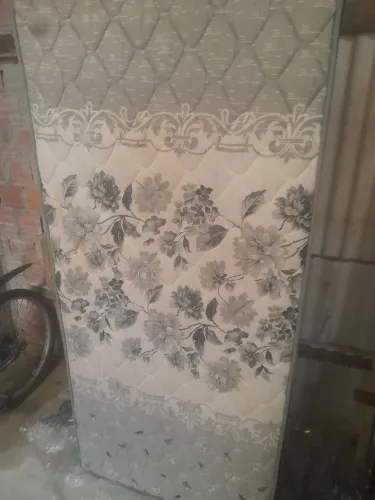 VENDE SE ESSA CAMA 