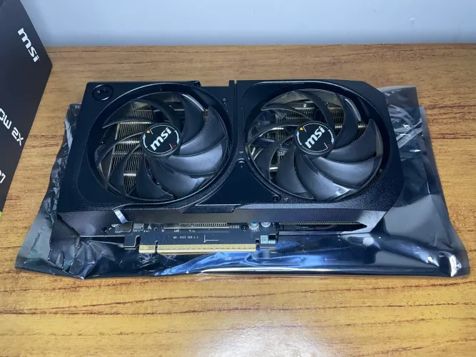RTX 5070 12GB - MSI Shadow 2x OC