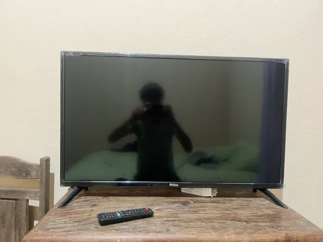 Televisão semi nova