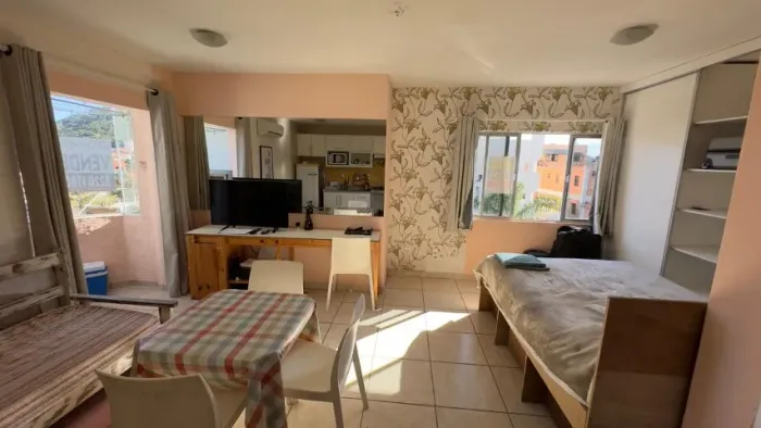 Apartamento no centrinho de Canasvieiras com ótimo rendimento no aluguel de temporada