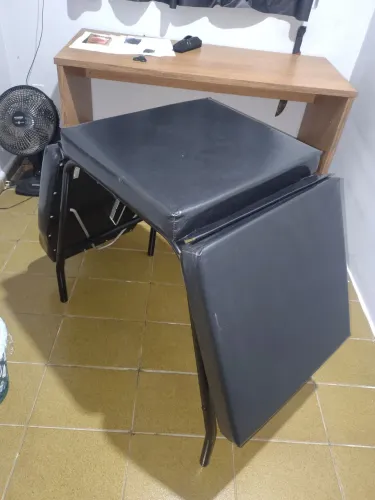 Maca de tatuagem e suporte de braço