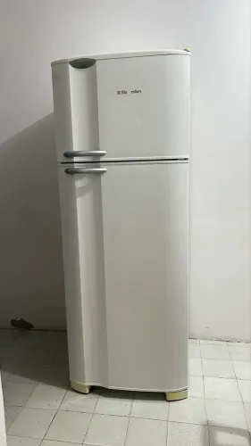 Geladeira Electrolux usada