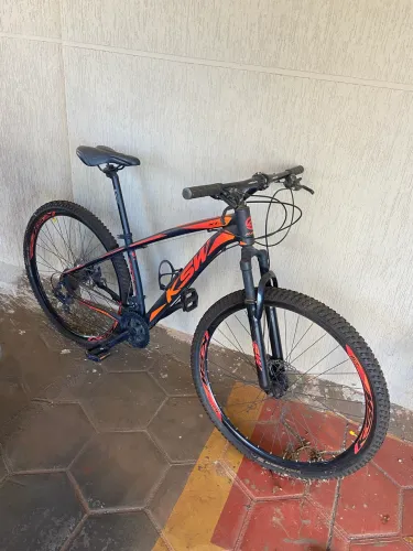 Bicicleta KSW 24 marchas - aro 19 - quadro 17