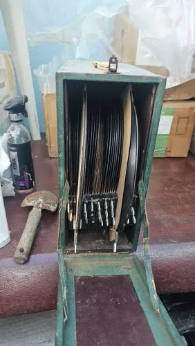 MALETA DE DISCOS ANTIGAS, COM DISCOS 78
