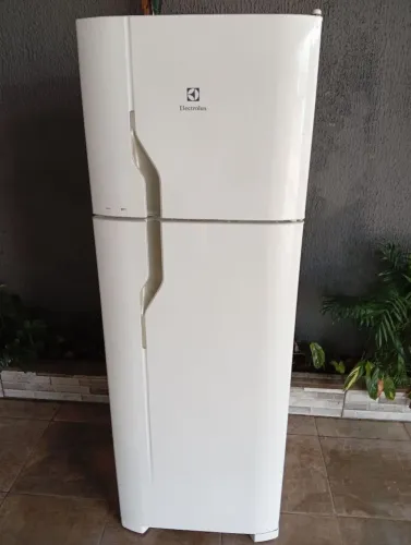 Geladeira Eletrolux linda valor 760 reais com entrega e garantia