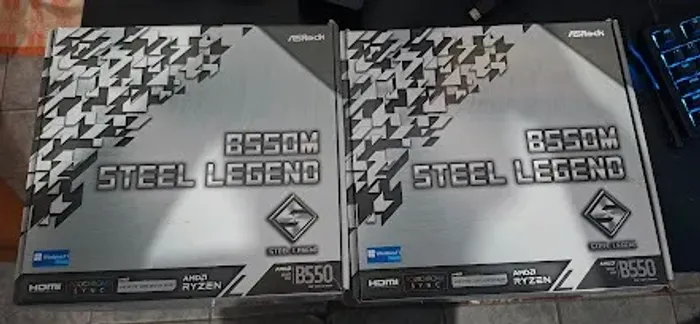 2 Placas-Mãe ASRock B550M Steel Legend, AMD AM4, Micro ATX, DDR4 -  Com defeito