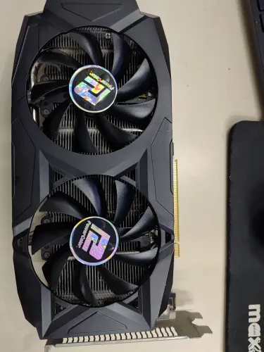 Placa de video rx 590 8gb