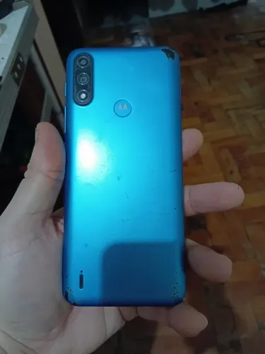 Moto e7 power dual sim azul metálico/ tela e display quebrado. Único dono foi usado um ano