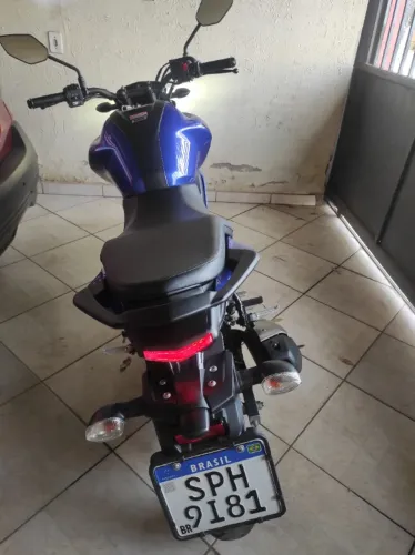 Vende Moto muito bem conservada Yamaha Fz15 Ano 2024